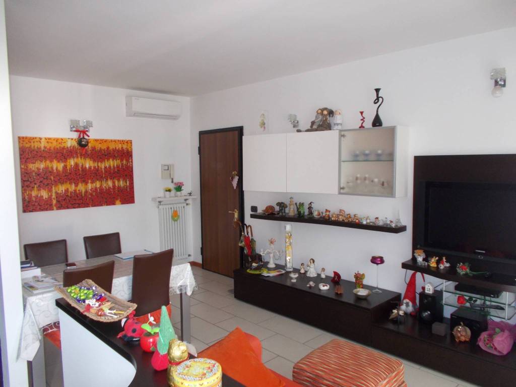 appartamento in vendita a Broni