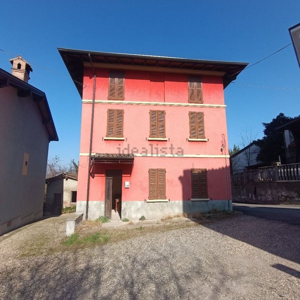 casa indipendente in vendita a Broni