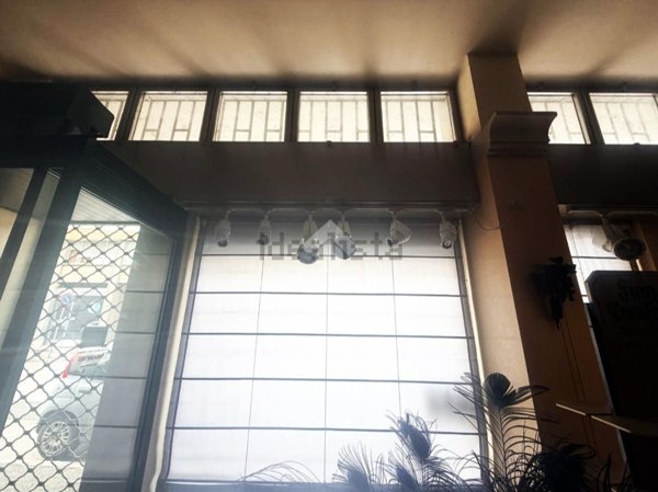 locale commerciale in vendita a Broni