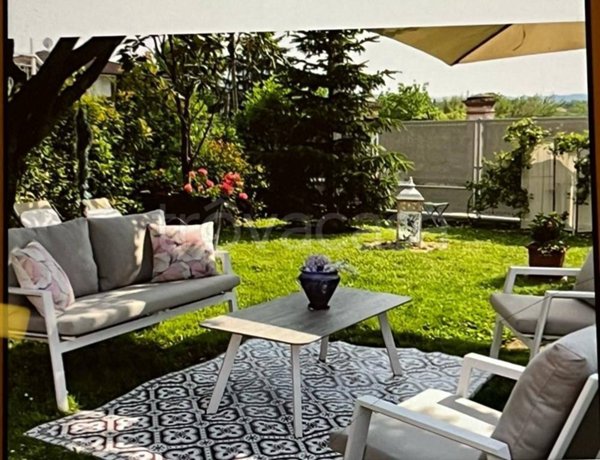 casa indipendente in vendita a Broni