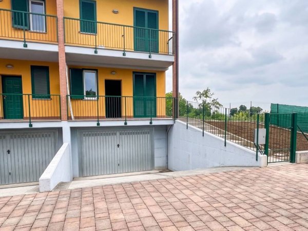 casa indipendente in vendita a Broni
