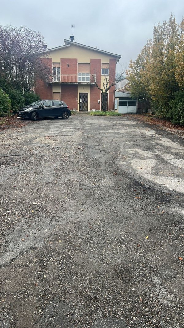 casa indipendente in vendita a Broni