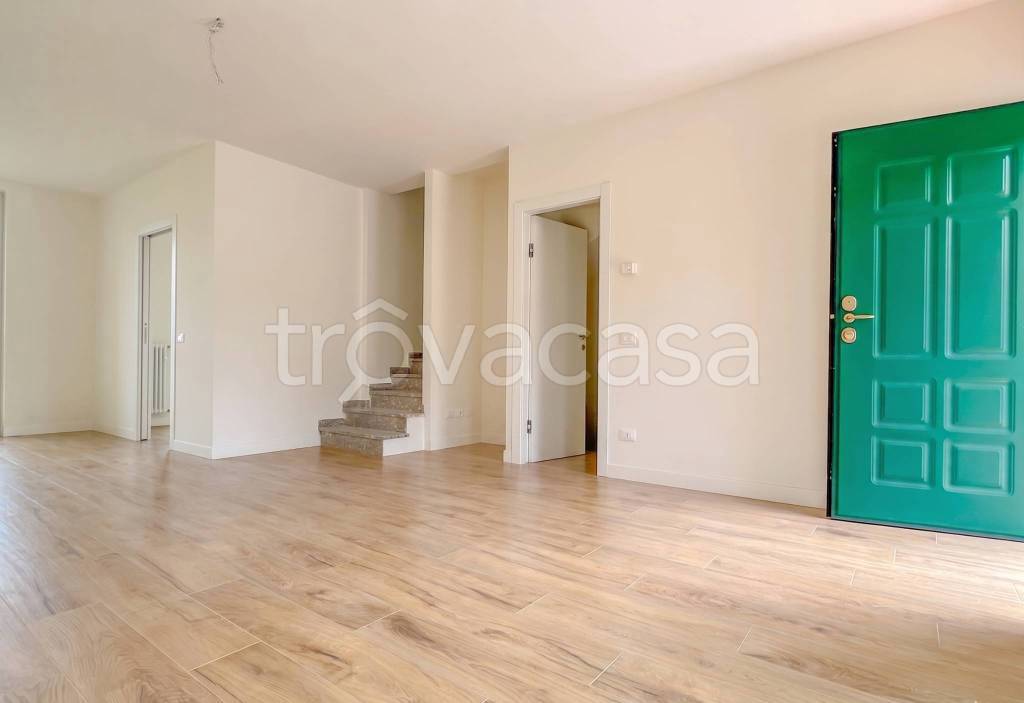 casa indipendente in vendita a Broni