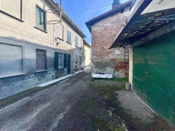 casa indipendente in vendita a Broni