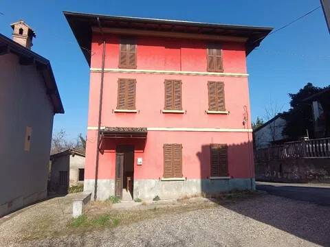 casa indipendente in vendita a Broni
