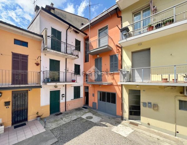 casa indipendente in vendita a Broni