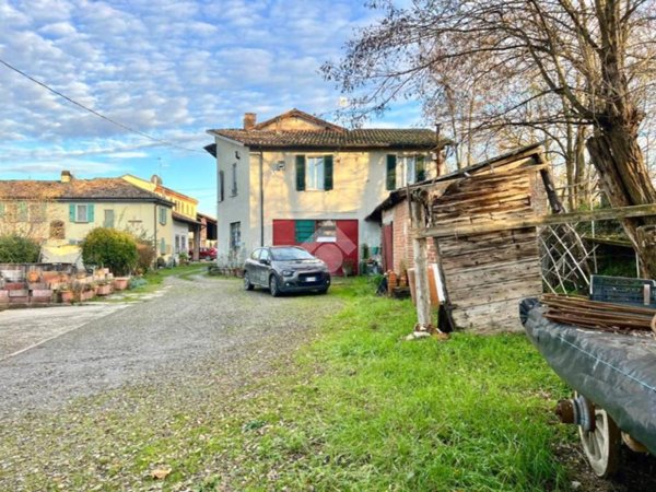 casa indipendente in vendita a Broni in zona Vescovera