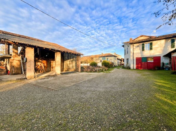 casa indipendente in vendita a Broni
