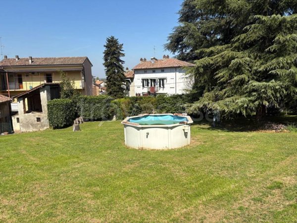 casa indipendente in vendita a Broni