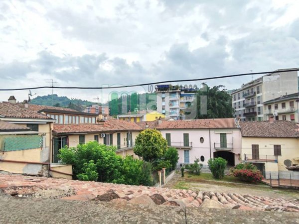 casa indipendente in vendita a Broni