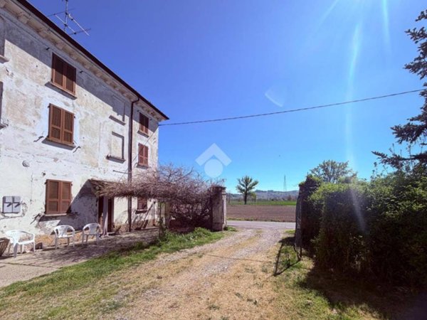 casa indipendente in vendita a Broni