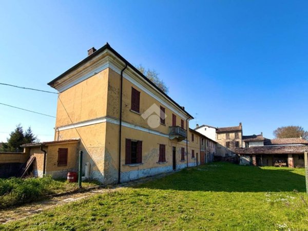 casa indipendente in vendita a Broni