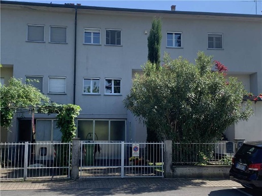 casa indipendente in vendita a Broni