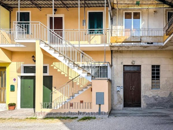 casa semindipendente in vendita a Broni