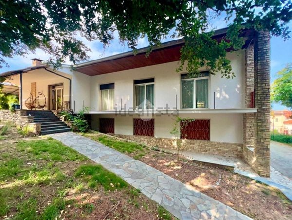 casa indipendente in vendita a Broni
