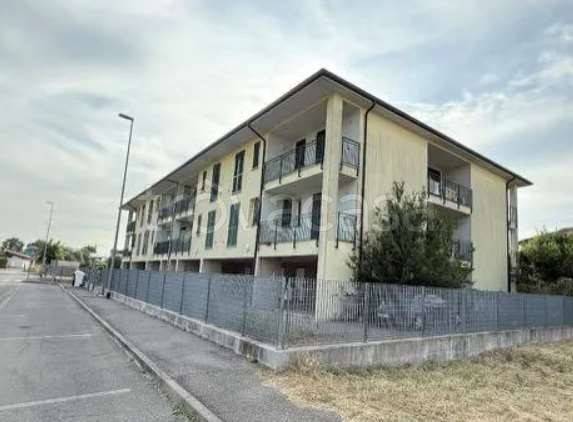 casa indipendente in vendita a Broni