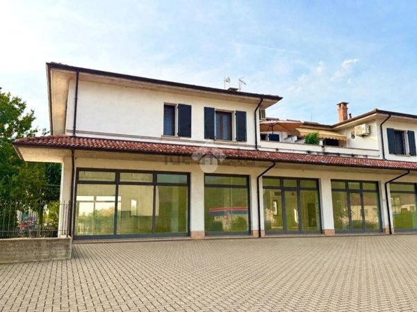 appartamento in vendita a Broni in zona Cassino Po
