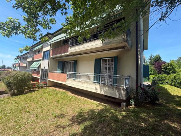 appartamento in vendita a Broni in zona Cassino Po