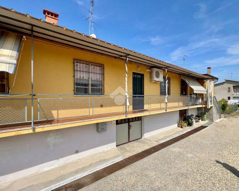 casa indipendente in vendita a Broni in zona Cassino Po