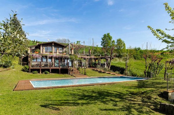 casa indipendente in vendita a Calvignano