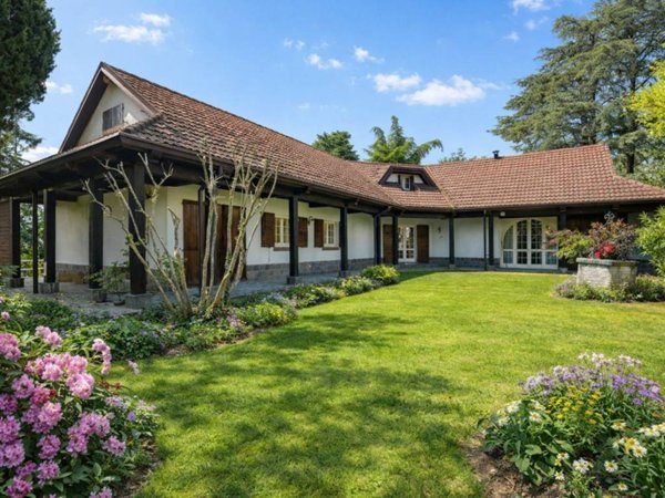 casa indipendente in vendita a Calvignano in zona Travaglino