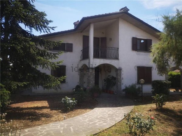 casa indipendente in vendita a Campospinoso Albaredo