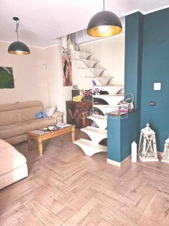 appartamento in vendita a Campospinoso Albaredo in zona Albaredo Arnaboldi
