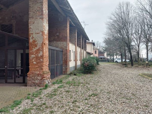 appartamento in vendita a Campospinoso Albaredo in zona Albaredo Arnaboldi