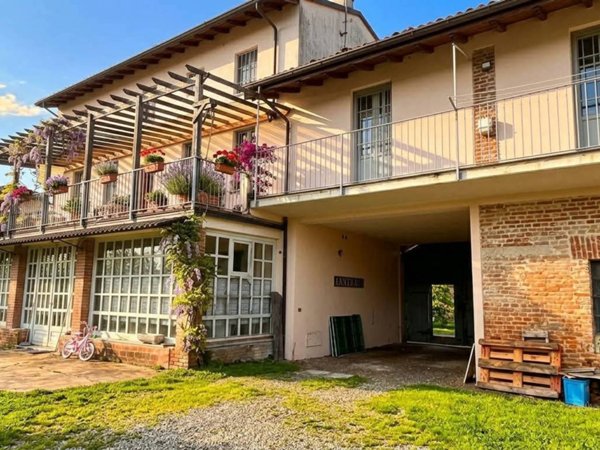 casa indipendente in vendita a Campospinoso Albaredo