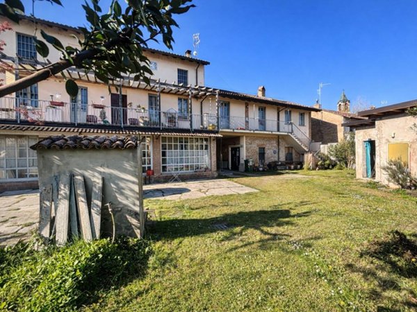 casa indipendente in vendita a Campospinoso Albaredo