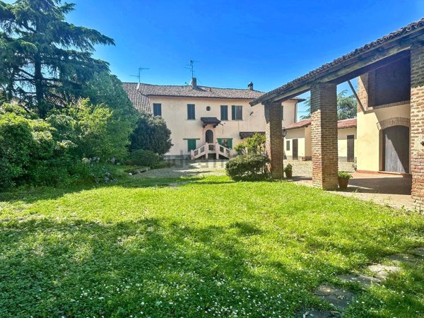 casa indipendente in vendita a Campospinoso Albaredo
