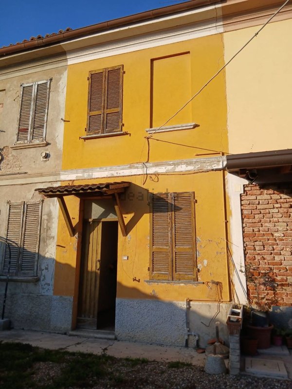 appartamento in vendita a Campospinoso Albaredo in zona Albaredo Arnaboldi
