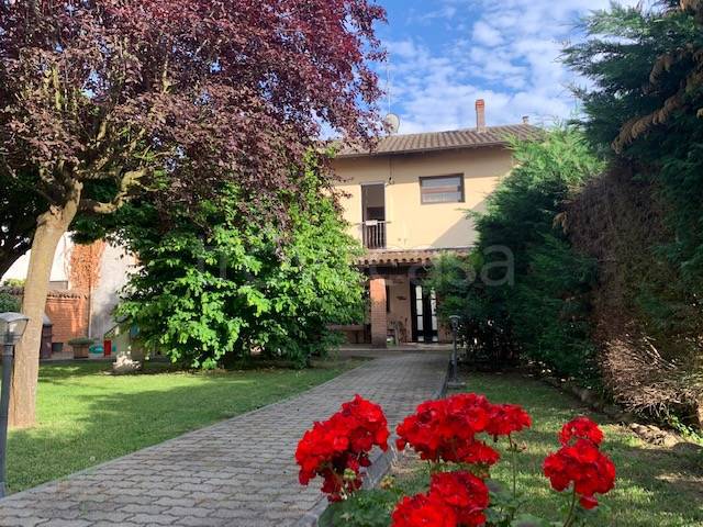 casa indipendente in vendita a Candia Lomellina