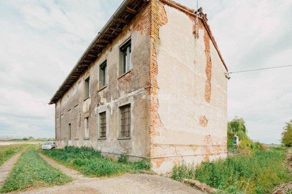 casa indipendente in vendita a Candia Lomellina