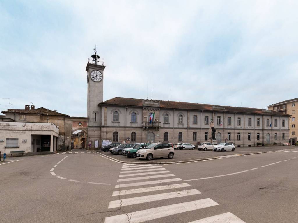 negozio in vendita a Candia Lomellina
