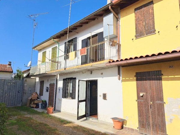casa indipendente in vendita a Candia Lomellina