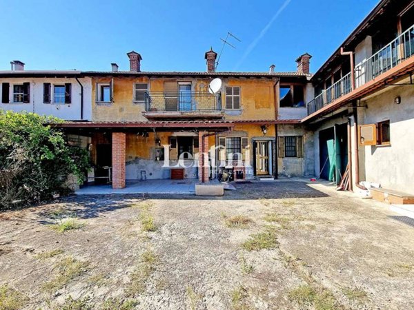 casa indipendente in vendita a Candia Lomellina