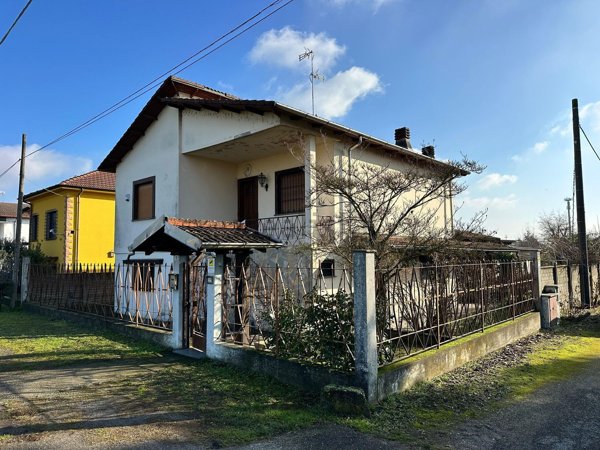 casa indipendente in vendita a Candia Lomellina