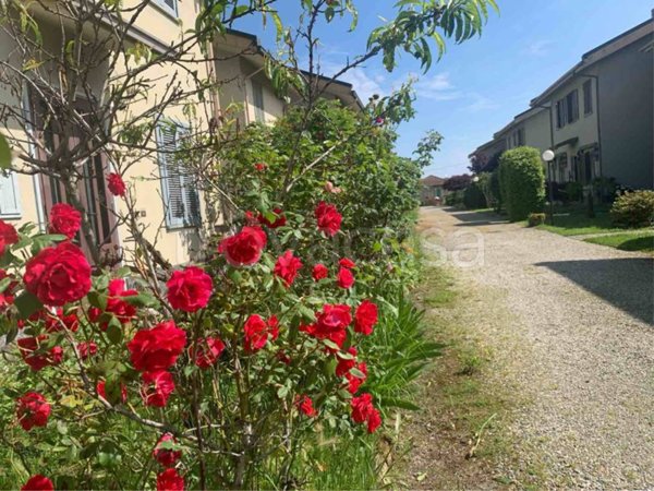 casa indipendente in vendita a Candia Lomellina