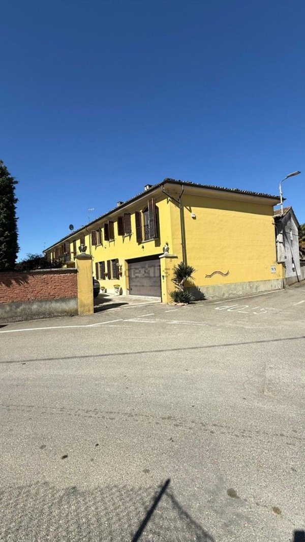 casa indipendente in vendita a Candia Lomellina