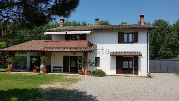 casa indipendente in vendita a Candia Lomellina