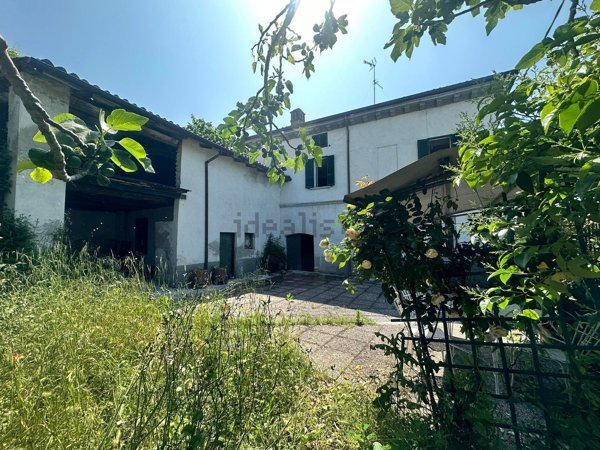 casa indipendente in vendita a Canneto Pavese
