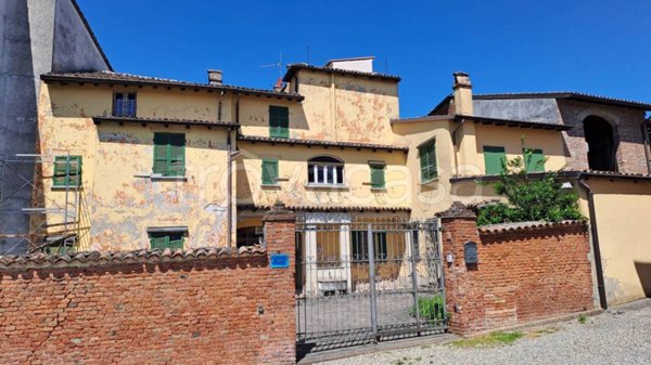 casa indipendente in vendita a Canneto Pavese