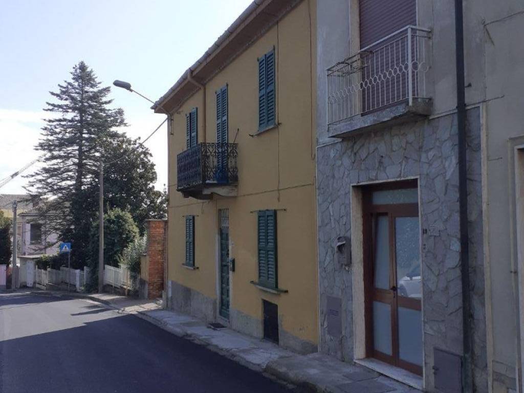 casa indipendente in vendita a Canneto Pavese