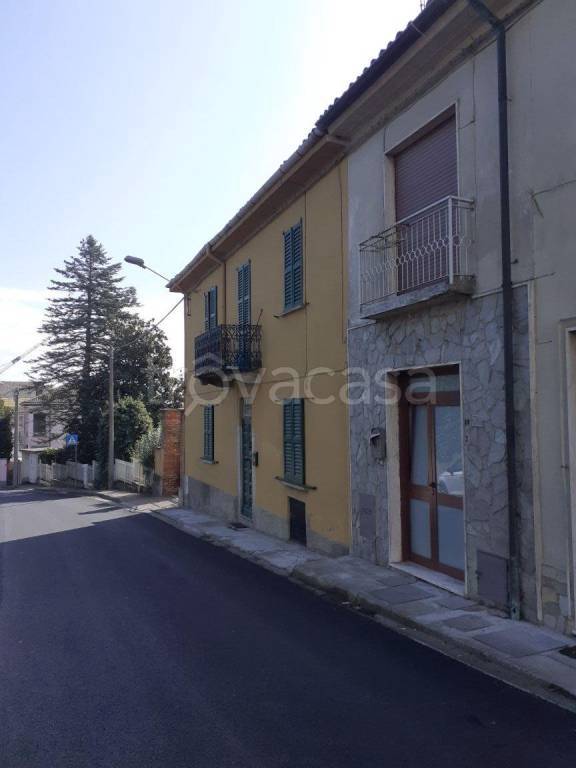 casa indipendente in vendita a Canneto Pavese