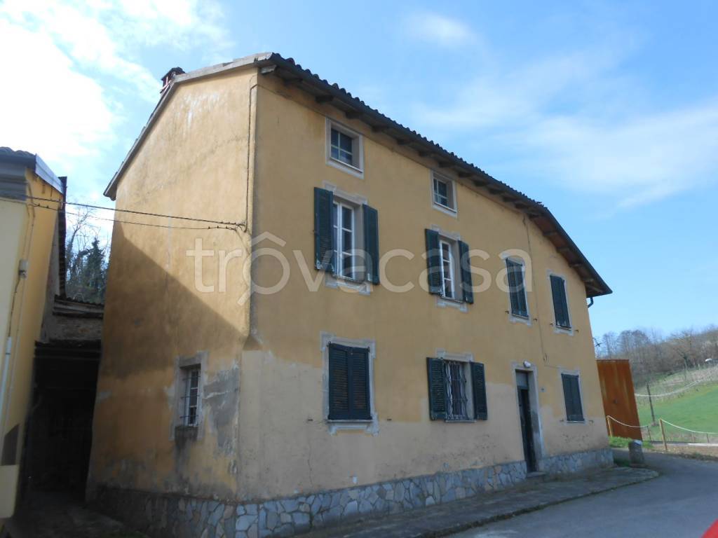 casa indipendente in vendita a Canneto Pavese