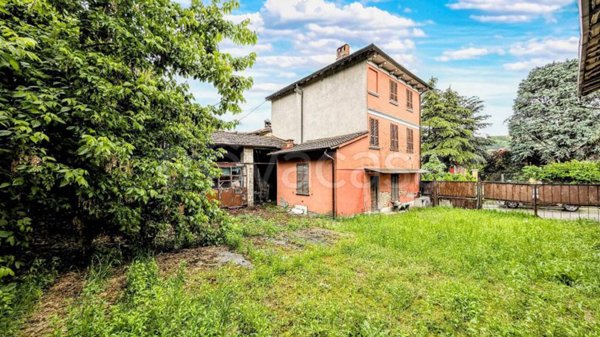 casa indipendente in vendita a Canneto Pavese in zona Vigalone