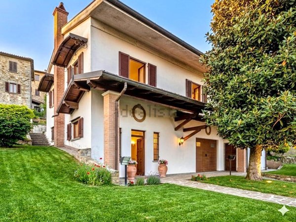 casa indipendente in vendita a Canneto Pavese in zona Montù de' Gabbi