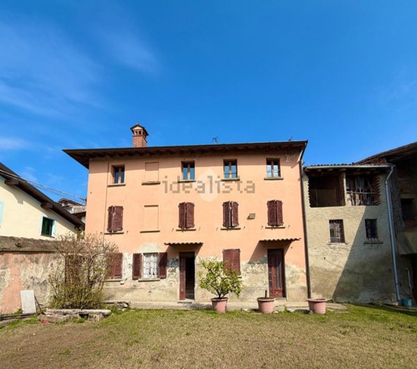 appartamento in vendita a Canneto Pavese in zona Monteveneroso