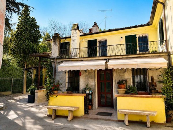 casa indipendente in vendita a Canneto Pavese